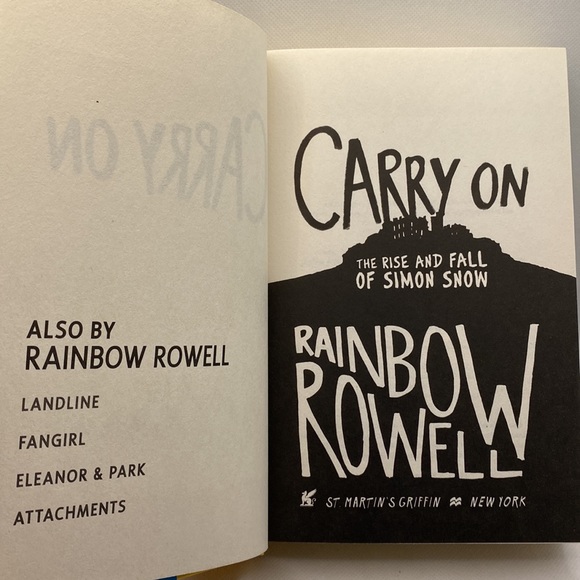 Rainbow Rowell Signed Carry On Hardcover with 2 Dust Jackets First Edition - Picture 10 of 15
